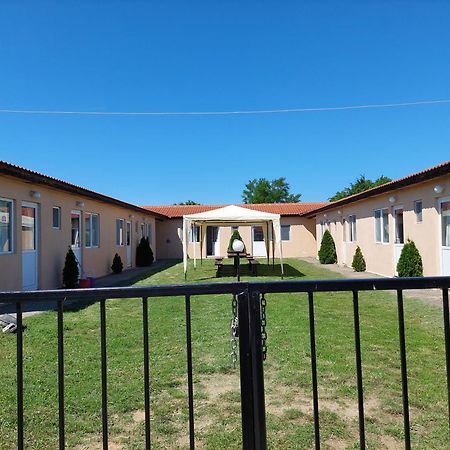 Krimski Bungalows Byala  Luaran gambar